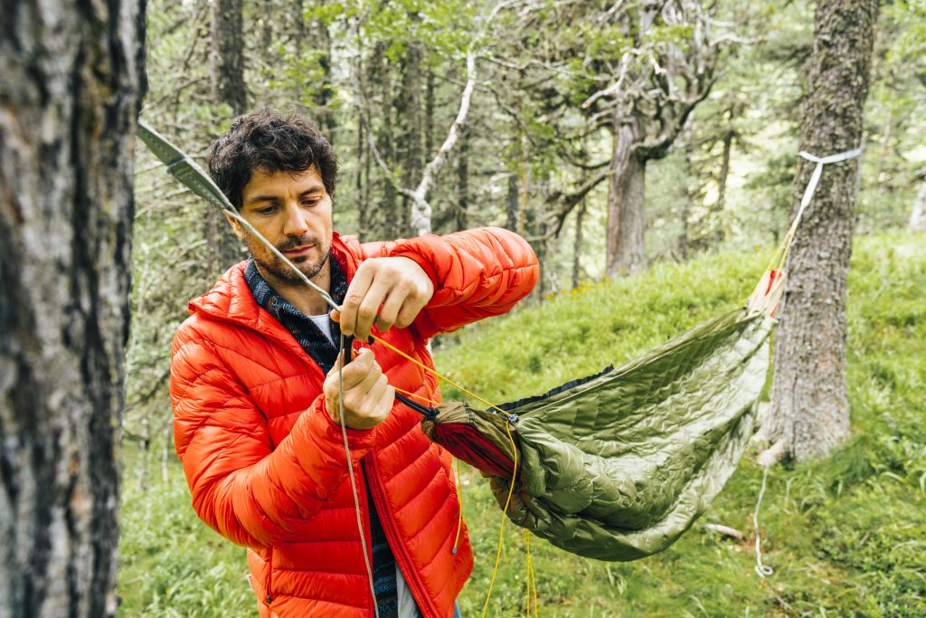 CAN A DOWN JACKET BE USEFUL IN THE MOUNTAINS IN SPRING AND SUMMER